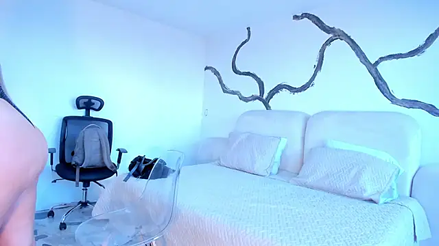 BridgetRodriguez online show from 23, 1, 2025