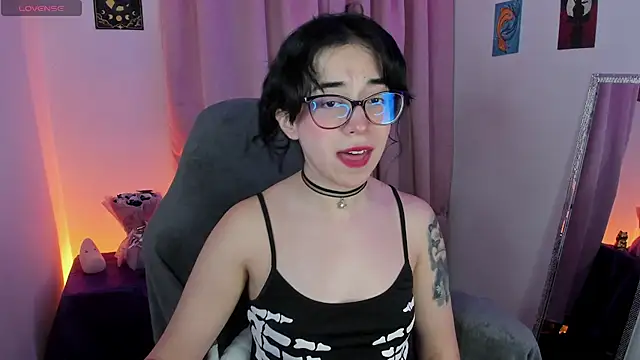 indra cam online show from 9, 4, 2026