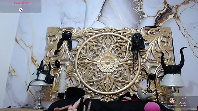 Snapshot of EvaBellucci_ chatting on 22, 10, 2025 EvaBellucci online show from 22, 10, 2025