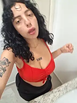 Snapshot of Sweet-diamondxxx chatting on 22, 12, 2025 Sweet-diamondxxx online show from 22, 12, 2025