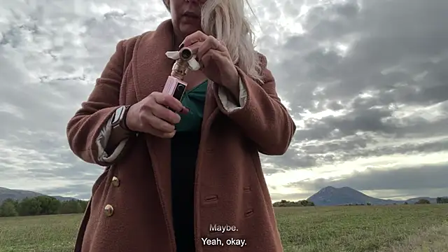 EmyLana online show from 25, 10, 2025