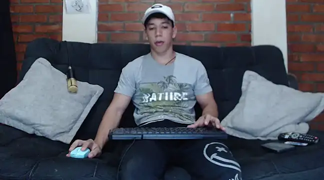 ethan noir online show from 22, 1, 2025