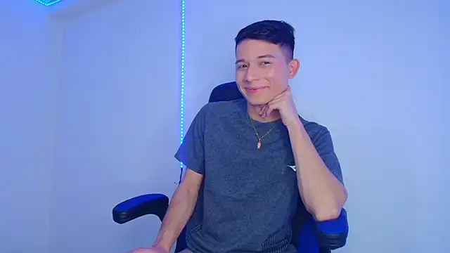 Snapshot of bryamer_19 chatting on 9, 2, 2025 bryamer 19 online show from 9, 2, 2025