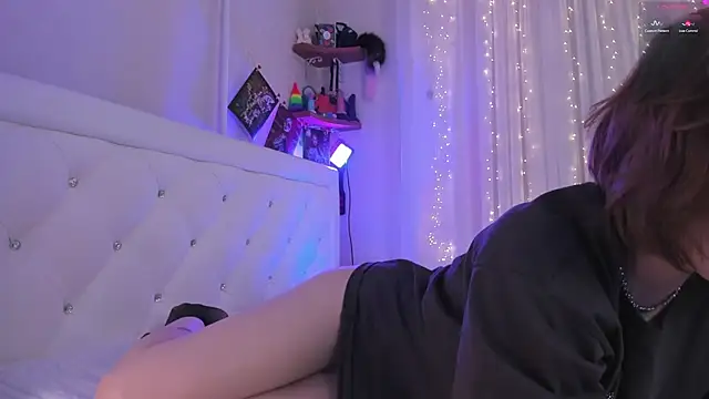 Natural pussy online show from 7, 3, 2025