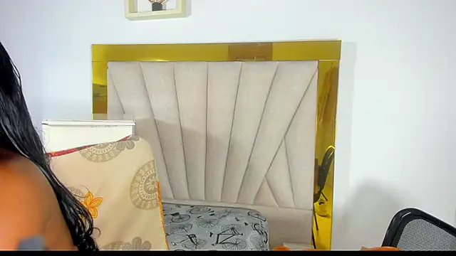 Evelonga 707 online show from 13, 3, 2025