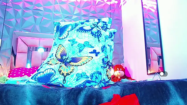 Doll IvannaTs online show from 22, 12, 2024