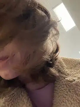 Snapshot of Street_young chatting on 20, 12, 2024 Street young online show from 20, 12, 2024