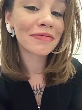 Snapshot of Street_young chatting on 17, 1, 2025 Street young online show from 17, 1, 2025