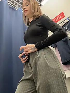 Snapshot of Street_young chatting on 23, 2, 2025 Street young online show from 23, 2, 2025