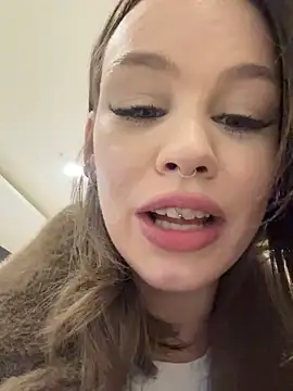 Snapshot of Street_young chatting on 5, 3, 2025 Street young online show from 5, 3, 2025