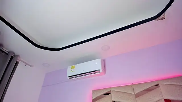 SaraRoy  online show from 15, 9, 2025