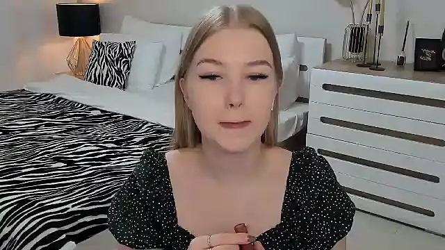 shy  lady online show from 17, 3, 2025