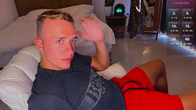 tommy cumfinger online show from 24, 11, 2025