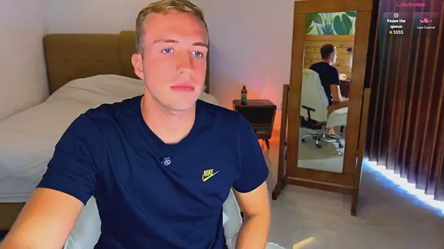 tommy cumfinger online show from 10, 4, 2026