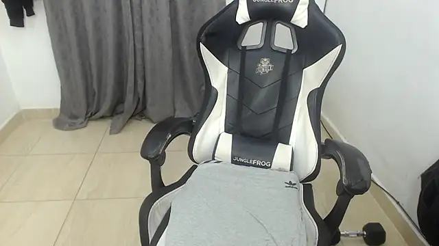 Snapshot of seux-88 chatting on 3, 2, 2026 seux-88 online show from 3, 2, 2026