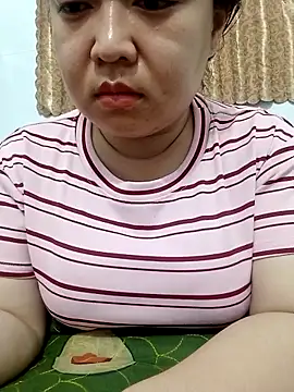 Snapshot of VyOanh2K chatting on 11, 5, 2026 VyOanh2K online show from 11, 5, 2026