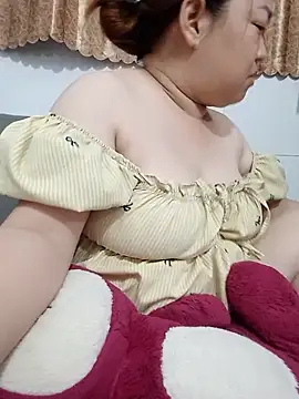 Snapshot of VyOanh2K chatting on 24, 5, 2026 VyOanh2K online show from 24, 5, 2026