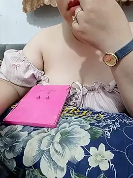 Snapshot of VyOanh2K chatting on 20, 7, 2026 VyOanh2K online show from 20, 7, 2026