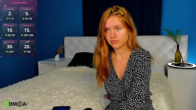 Eva  Lewis online show from 28, 9, 2025