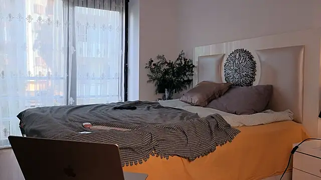 my lina online show from 9, 1, 2025