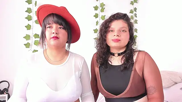 Karol IsabelCouple online show from 20, 2, 2025