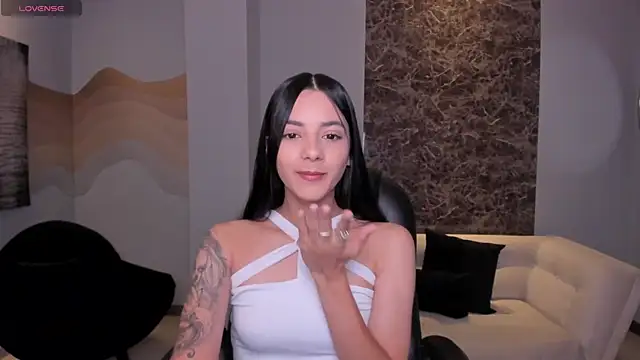 HannahJamesX online show from 25, 2, 2025