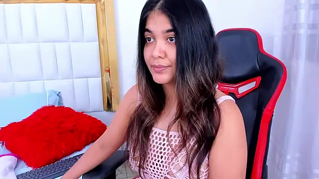 Snapshot of MadelineJackson chatting on 14, 12, 2024 MadelineJackson online show from 14, 12, 2024