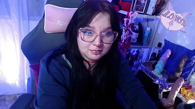 LiloMoon69 online show from 17, 2, 2025