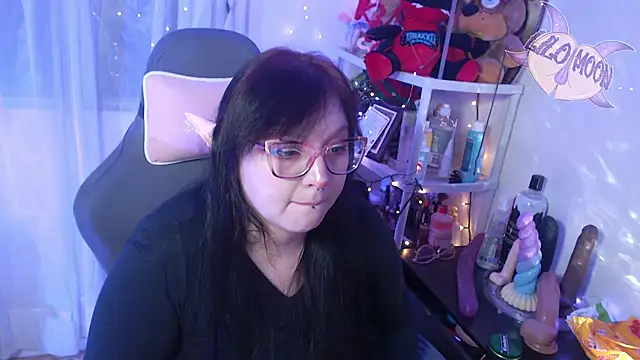 LiloMoon69 online show from 27, 2, 2025