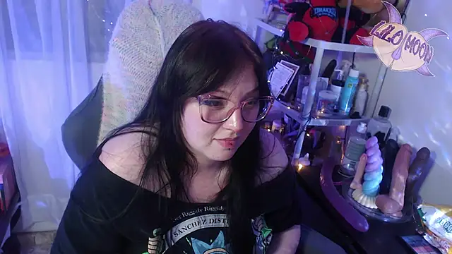 LiloMoon69 online show from 6, 3, 2025