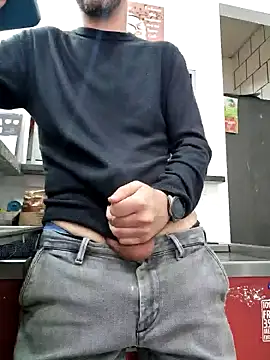PublicNoFace online show from 28, 1, 2025