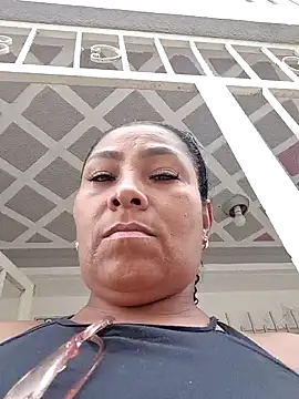 OliviaBurning online show from 12, 11, 2025