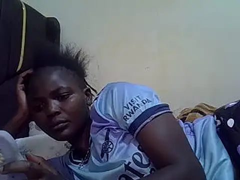 Snapshot of pretty_vivy chatting on 17, 2, 2025 pretty vivy online show from 17, 2, 2025