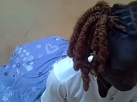 Snapshot of pretty_vivy chatting on 23, 2, 2025 pretty vivy online show from 23, 2, 2025