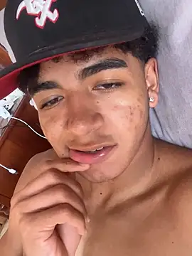 Snapshot of JoanG10 chatting on 9, 10, 2025 JoanG10 online show from 9, 10, 2025