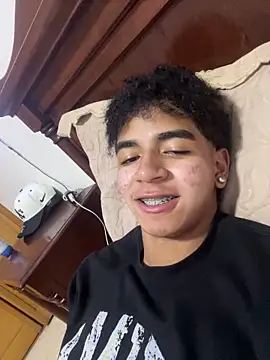 Snapshot of JoanG10 chatting on 2, 11, 2025 JoanG10 online show from 2, 11, 2025