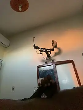 Snapshot of anubi0880 chatting on 8, 12, 2024 anubi0880 online show from 8, 12, 2024