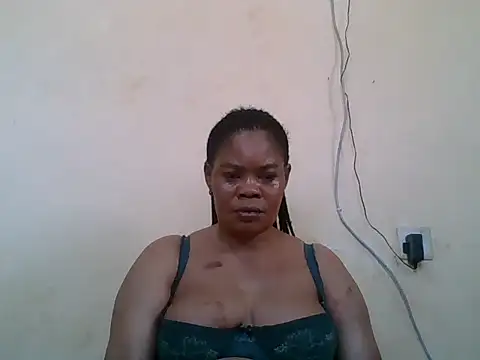 ANALQUEEN4 online show from 4, 12, 2025