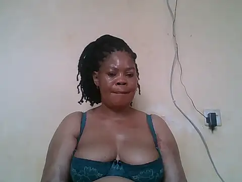 ANALQUEEN4 online show from 9, 4, 2026