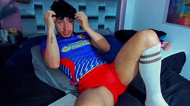 Piggy Eddy online show from 3, 2, 2025