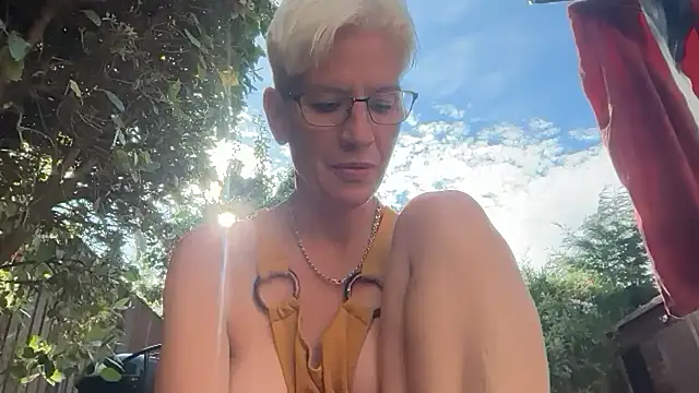 Snapshot of JennyHazel1 chatting on 7, 7, 2026 JennyHazel1 online show from 7, 7, 2026