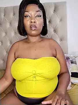 Snapshot of bigbootyboohle chatting on 30, 5, 2026 bigbootyboohle online show from 30, 5, 2026