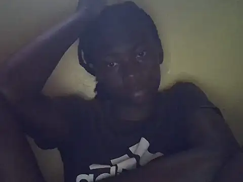 Snapshot of sweety2_ chatting on 4, 3, 2025 sweety2  online show from 4, 3, 2025