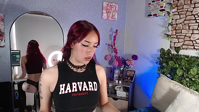 Cassie fletcher  online show from 19, 12, 2024