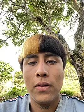 Snapshot of FlpGmz chatting on 27, 10, 2025 FlpGmz online show from 27, 10, 2025