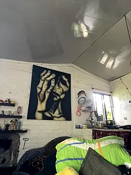 Snapshot of FlpGmz chatting on 1, 11, 2025 FlpGmz online show from 1, 11, 2025