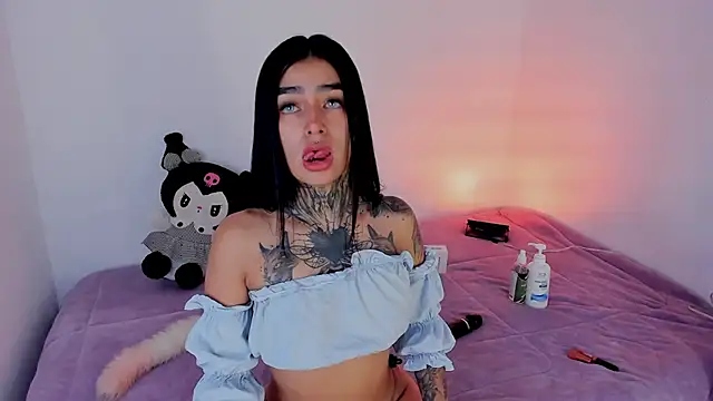 shadowcatt  online show from 5, 12, 2024