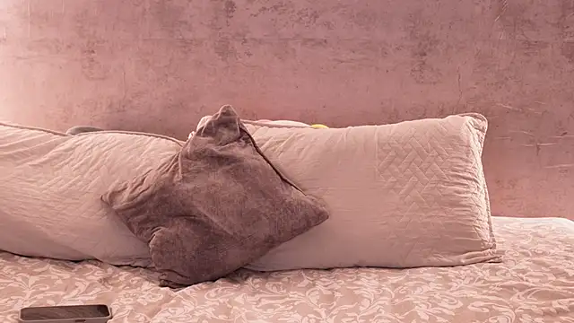 Nicky and Blake online show from 6, 4, 2026