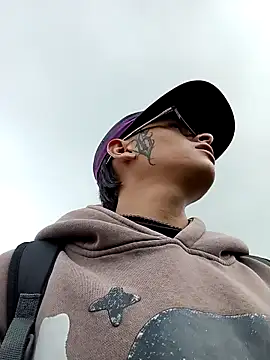 Snapshot of Cuervo_maniaco chatting on 8, 1, 2025 Cuervo maniaco online show from 8, 1, 2025