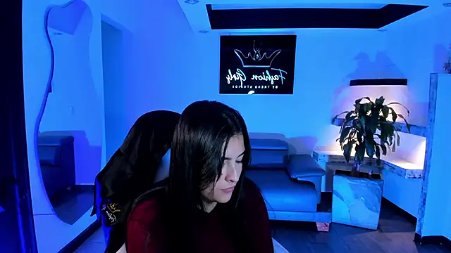TifanyWhite  online show from 10, 12, 2024
